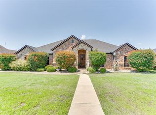 144 Berkshire Ln, Waxahachie, TX 75165