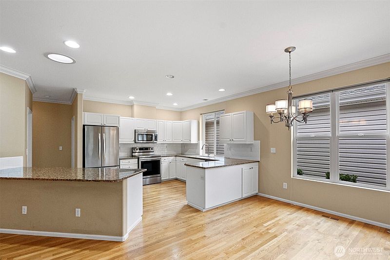 3rd image of 6910 38th Street Ct W