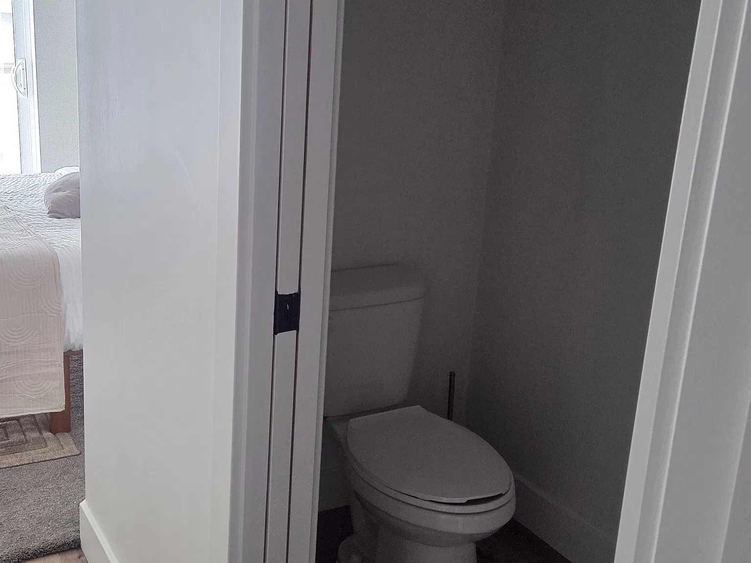 4 bed, 3.5 bath, 2100 sqft, $2,400 — Photo 3
