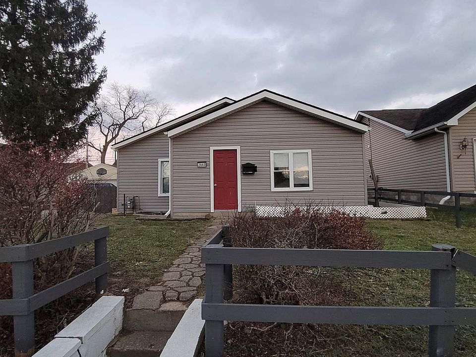 1st image of 2860 Gladstone St #2860