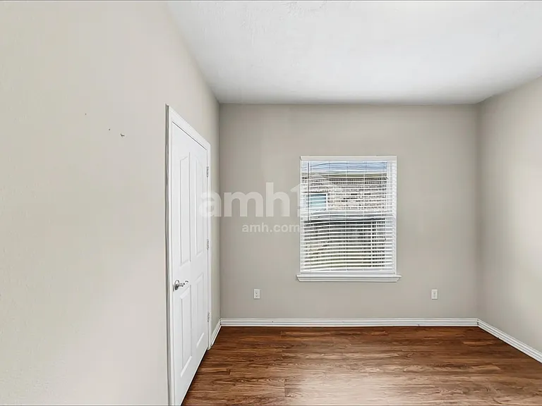 28914 Hidden Lake Ct W — Photo 12