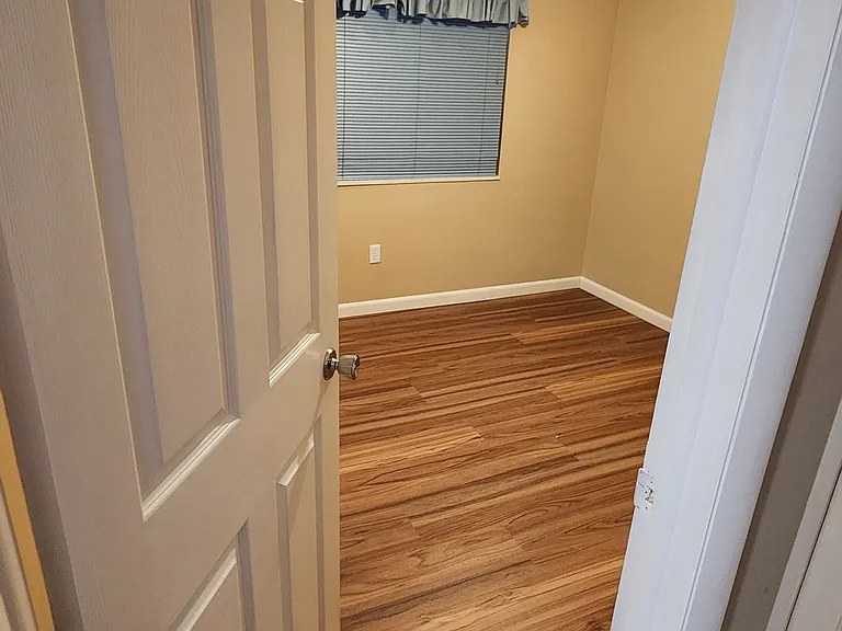 965 Fay Blvd — Photo 30