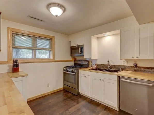 Sun Prairie Duplex, 1124-28 Buena Vista Dr #1124, Sun Prairie, WI 53590
