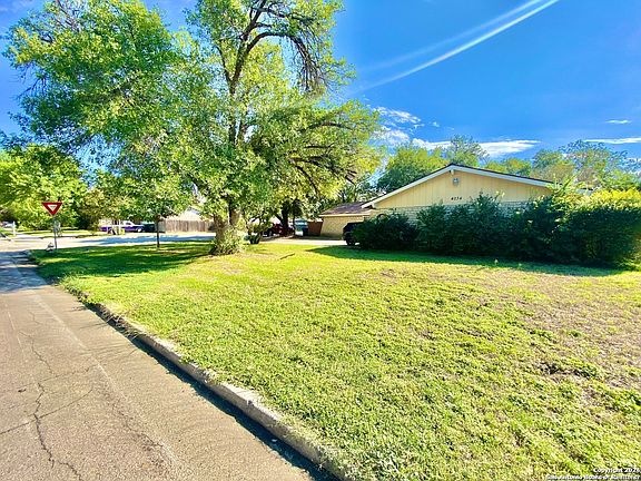 3rd image of 4034 HILLSWIND ST