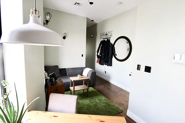 Rented by Lucky Apt Inc | media 25