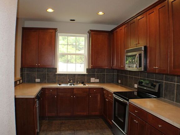5th image of 5948 Clearwater Dr