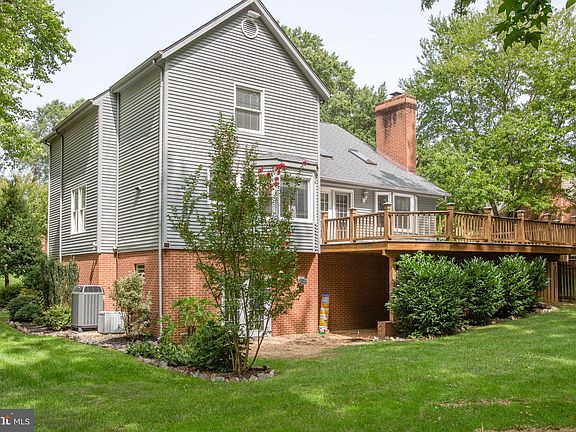 3rd image of 6 Devonshire Dr