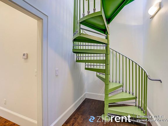 3rd image of 534 Shotwell St #3