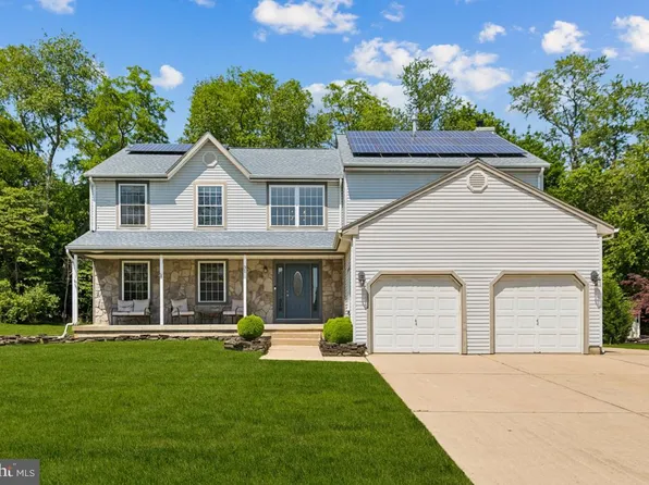 31 Meadow Ln, Eastampton, NJ 08060