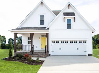 619 Magnolia Acres Ln, Fuquay Varina, NC 27526