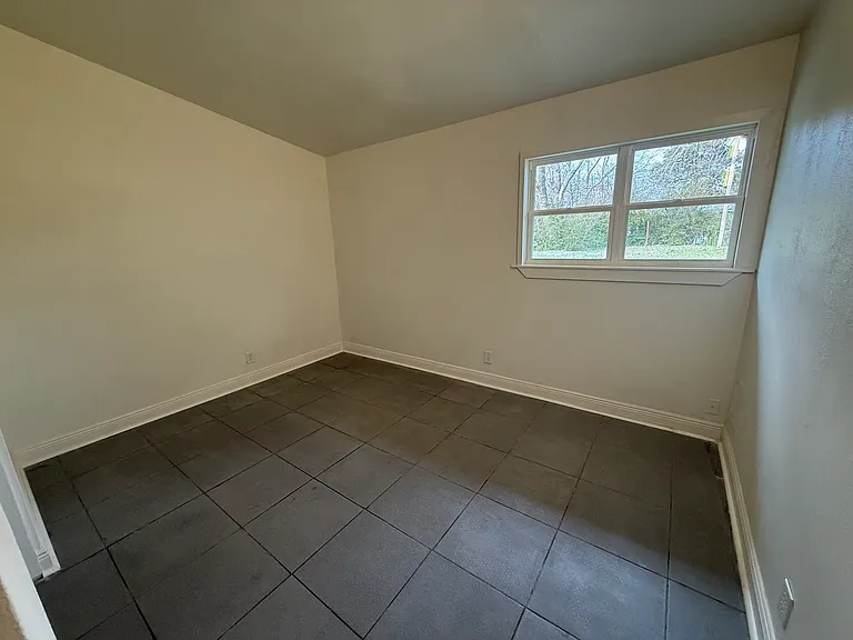 2916 Williams Ave — Photo 19
