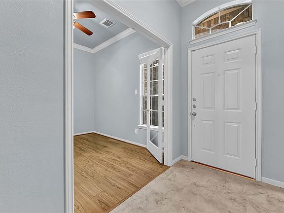 3rd image of 1606 Stoney Park Dr
