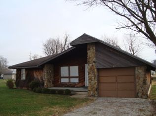 328 Vehslage Rd, Seymour, IN 47274