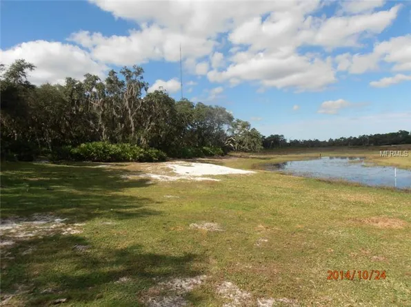 Shady Ln, Orange City, FL 32763