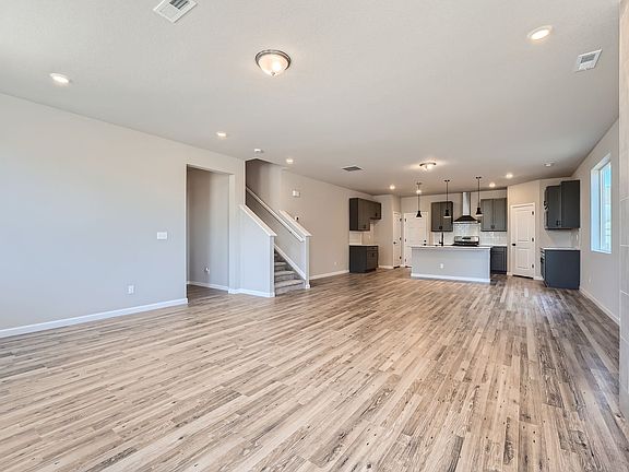 5th image of 2990 Oxley St