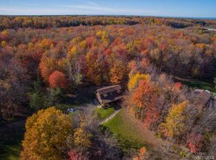 9482 W Hill Rd, Boston, NY 14025