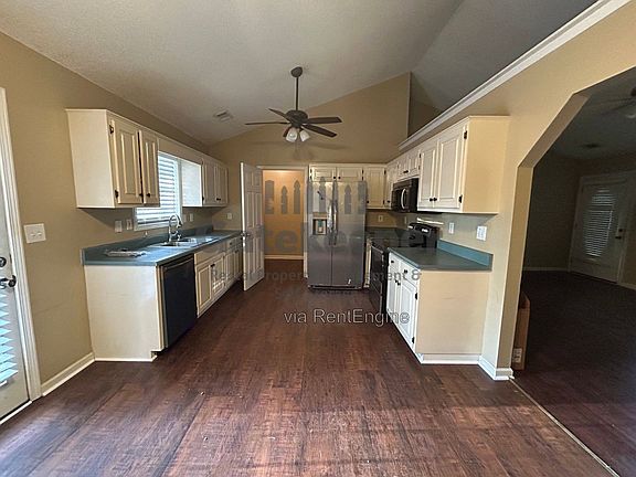 5th image of 146 Wilder Way