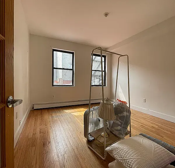 346 Grand St #2A — Photo 12