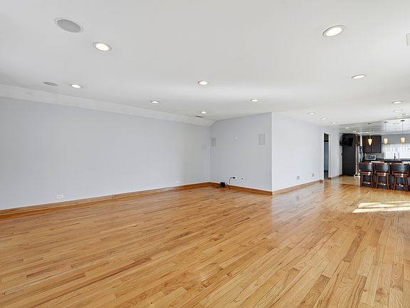 3rd image of 4115 Denley Ave