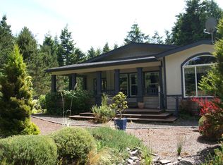 355 SW Newton Dr, Waldport, OR 97394