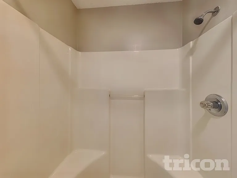 3099 Wavering Ln — Photo 10