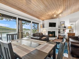 300 Bay Point Dr