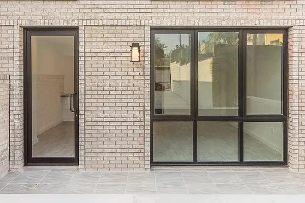 Rented by Compass | media 14