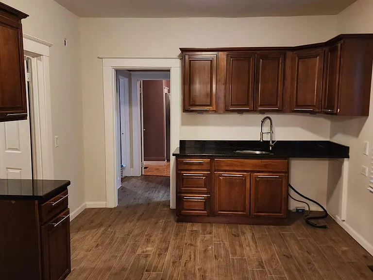 2699 Whalen St #1 — Photo 5