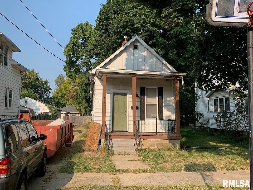 2nd image of 2627 N California Ave