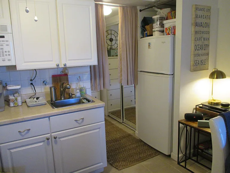 9201 Atlantic Ave #7 — Photo 6