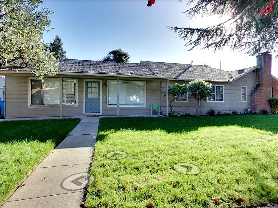 795 Locust St