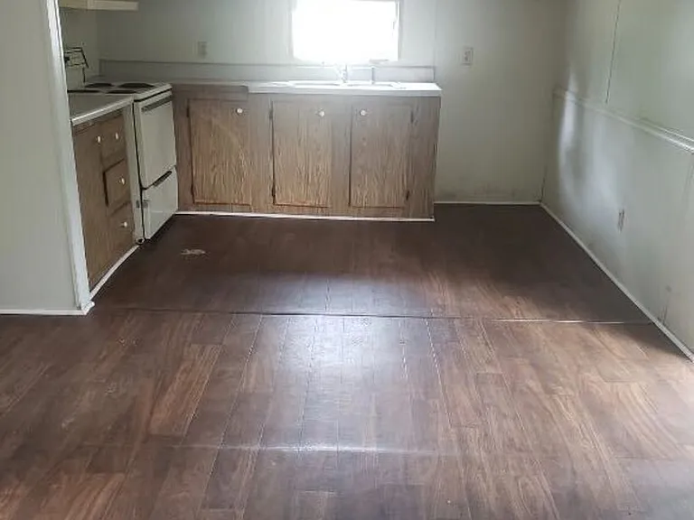 539 Coconut Ct — Photo 2
