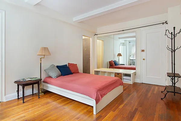 Rented by Douglas Elliman | media 2