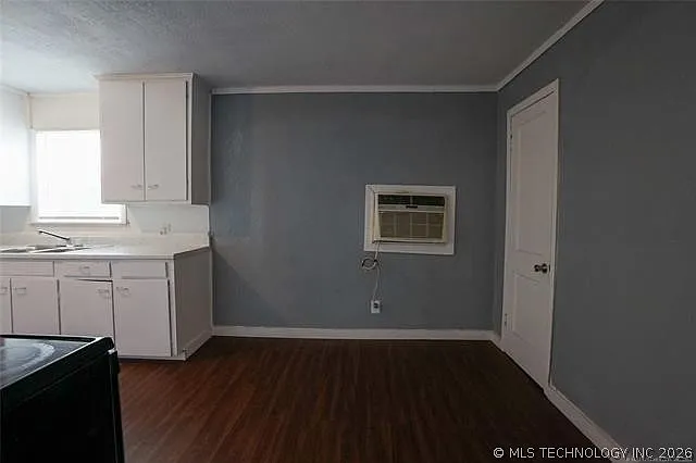 1410 Martin Luther King Dr — Photo 7
