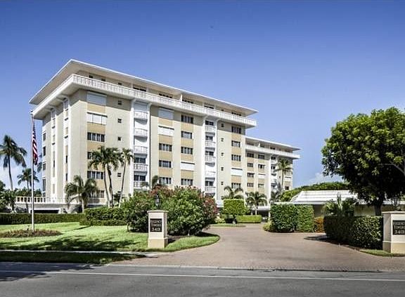 2nd image of 3401 Gulf Shore Blvd N
