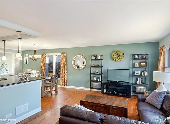 2nd image of 9337 Keeler Ave