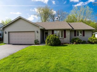 440 Garrison Dr, Lake Geneva, WI 53147