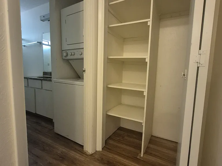 858 Southwood Blvd #3 — Photo 20