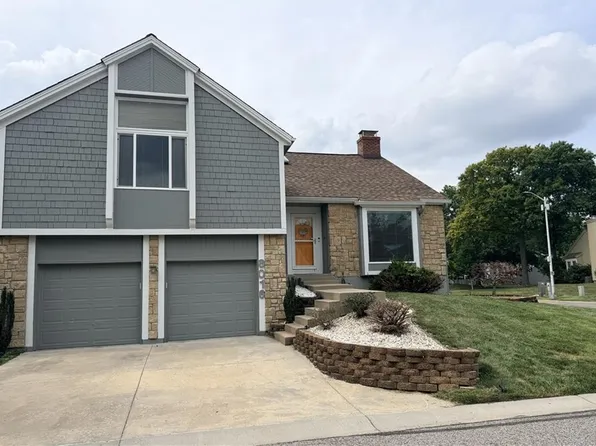8016 Monrovia St, Lenexa, KS 66215