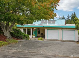 1027 Crestwood Lane, Fircrest, WA 98466