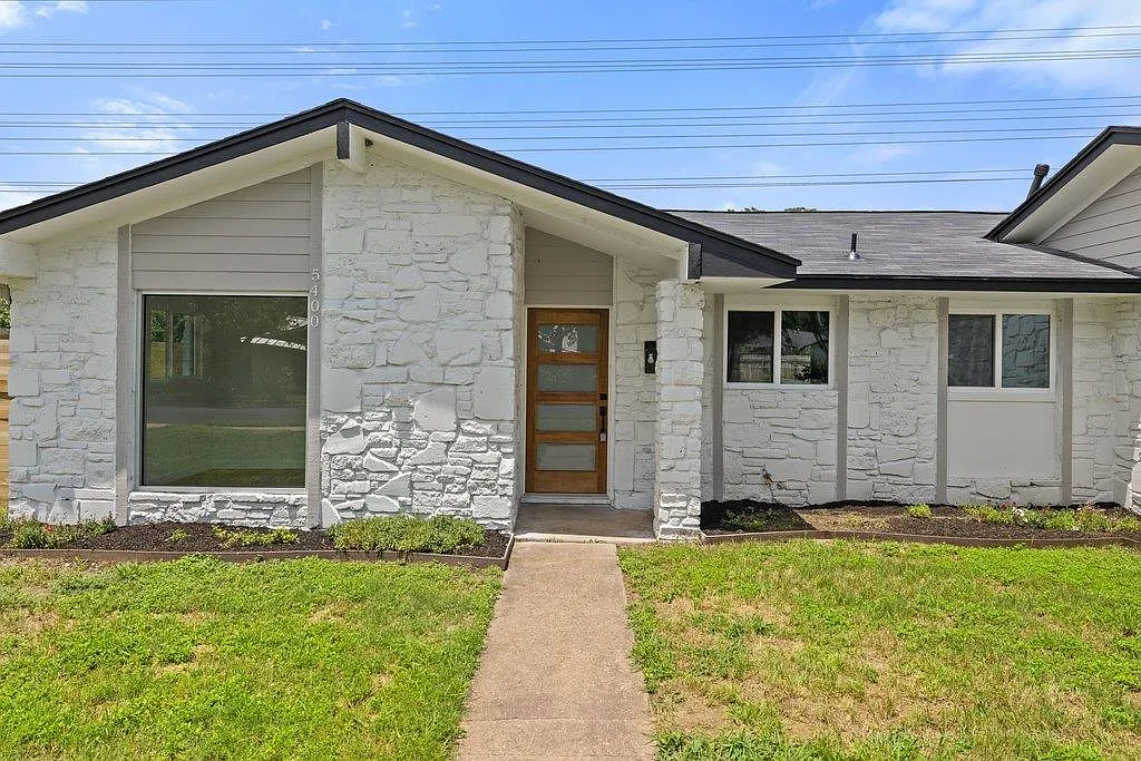 4 bed, 3.0 bath, 1880 sqft, $3,800 — Photo 1
