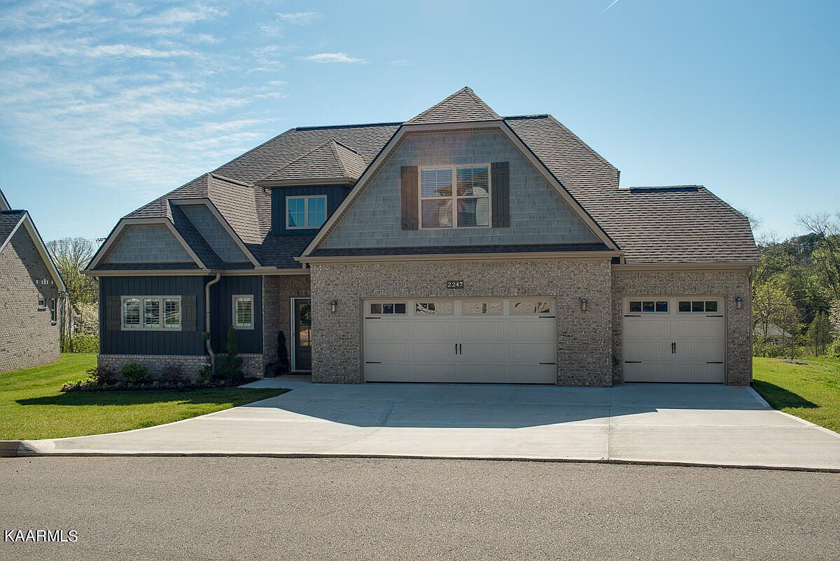 2247 Hickory Crest Ln, Knoxville, TN 37932 Zillow