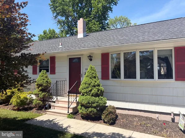 246 Hauser Ave, Hamilton, NJ 08620