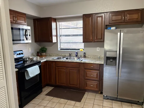 9218 N Brooks St APT A, Tampa, FL 33612