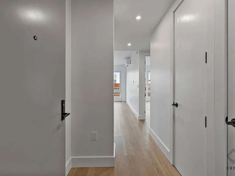 80 Linden Blvd #7I — Photo 3
