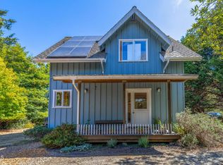 20451 Acorn Dr, Fort Bragg, CA 95437