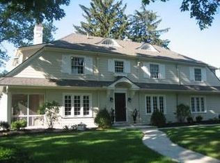 1889 Tremont Rd, Columbus, OH 43212