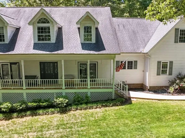 1011 Old Hardman Bottoms Rd, Clarkesville, GA 30523