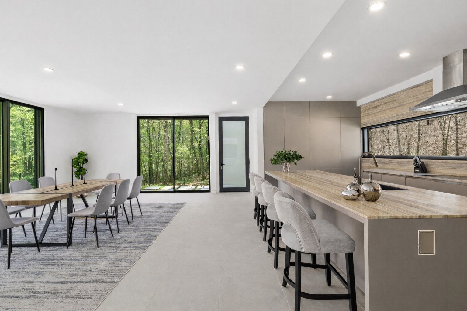  Seamless Kitchen–Dining Experience