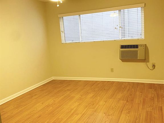 4th image of 631 E Palm Ave #F